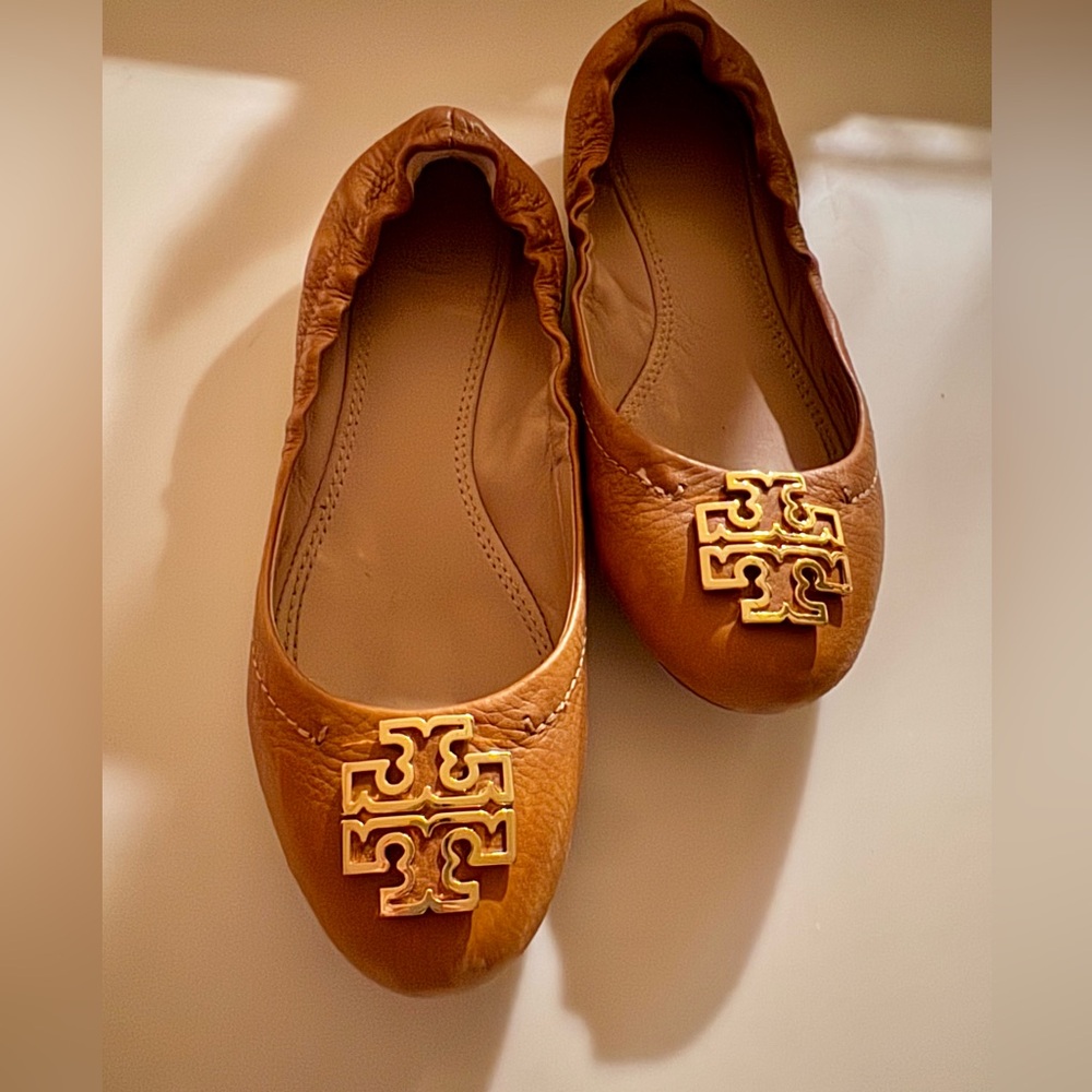 Tory Burch Size 6 Leather Ballet Flats - Tan Color